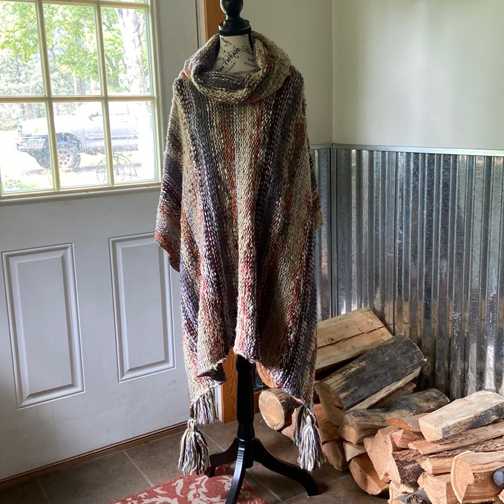 Cienna Mohair-Acrylic Blend Poncho